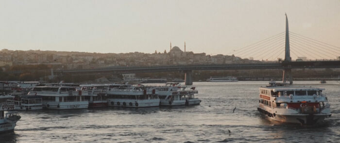fotograma de streets of istanbul, como productora audiovisual de viajes